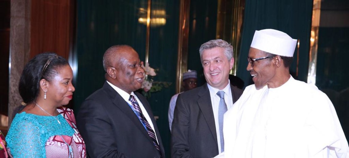 Edward Kallons, UN Resident Coordinator in Nigeria (l) and Nigerian President Muhammadu Buhari (r)