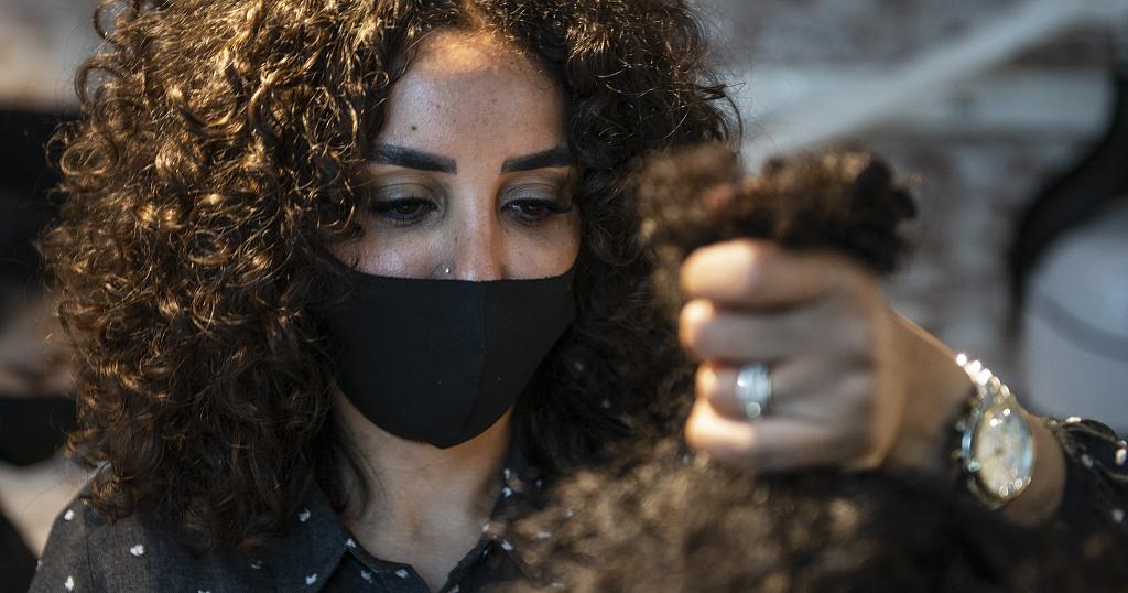 Curly hair makes a come back in Egypt SHOPPEX NIGERIA… Search And Shop >>