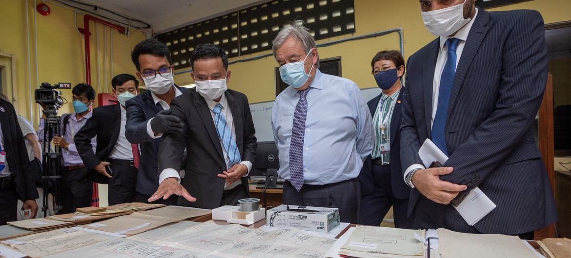 UN Secretary-General António Guterres views documents maintained by the Archives of the Tuol Sleng Genocide Museum in Phnom Penh, Cambodia, the site of the Khmer Rouge’s infamous Security Prison S-21.
